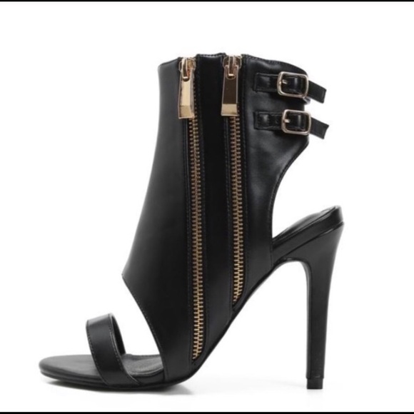 BLACK DOUBLE GOLD ZIPPER DETAILED BOOTIE HEELS - Picture 3 of 8